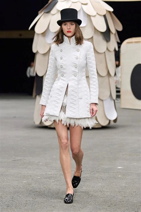 Chanel: Haute Couture Spring